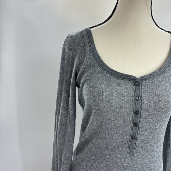 Victorias Secret Womens Size XS Henley Top Gray Long Sleeve Thermal Scoop Neck - Picture 2 of 6